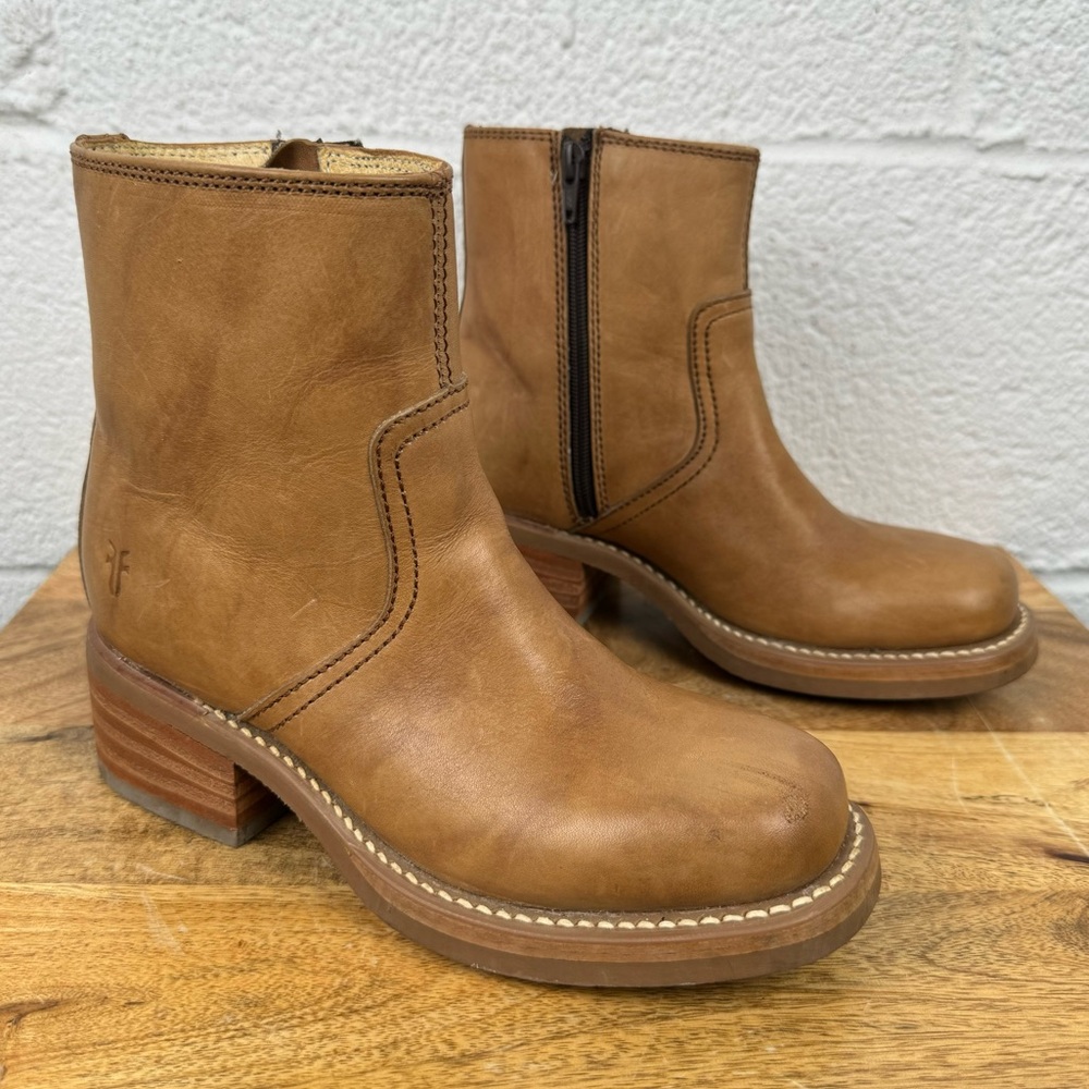 Frye Campus Chelsea Short Light Tan Square Toe Y2K Ankle Boots Size 5